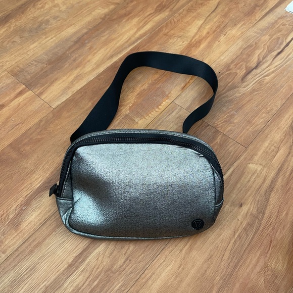 lululemon athletica Handbags - Lululemon Cross Body Belt Bag Silver/Black